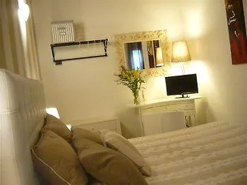 L'ippogrifo * Ferrara